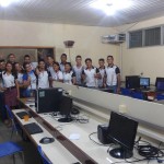 Alunos de Redes com o Laboratório já finalizado