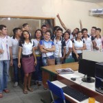 Alunos de Redes com o Laboratório já finalizado
