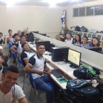 Alunos de Redes com o Laboratório já finalizado