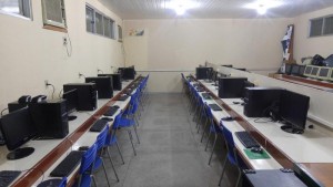 Novo formato do laboratório de informática da Escola Francisco Nobre de Almeida